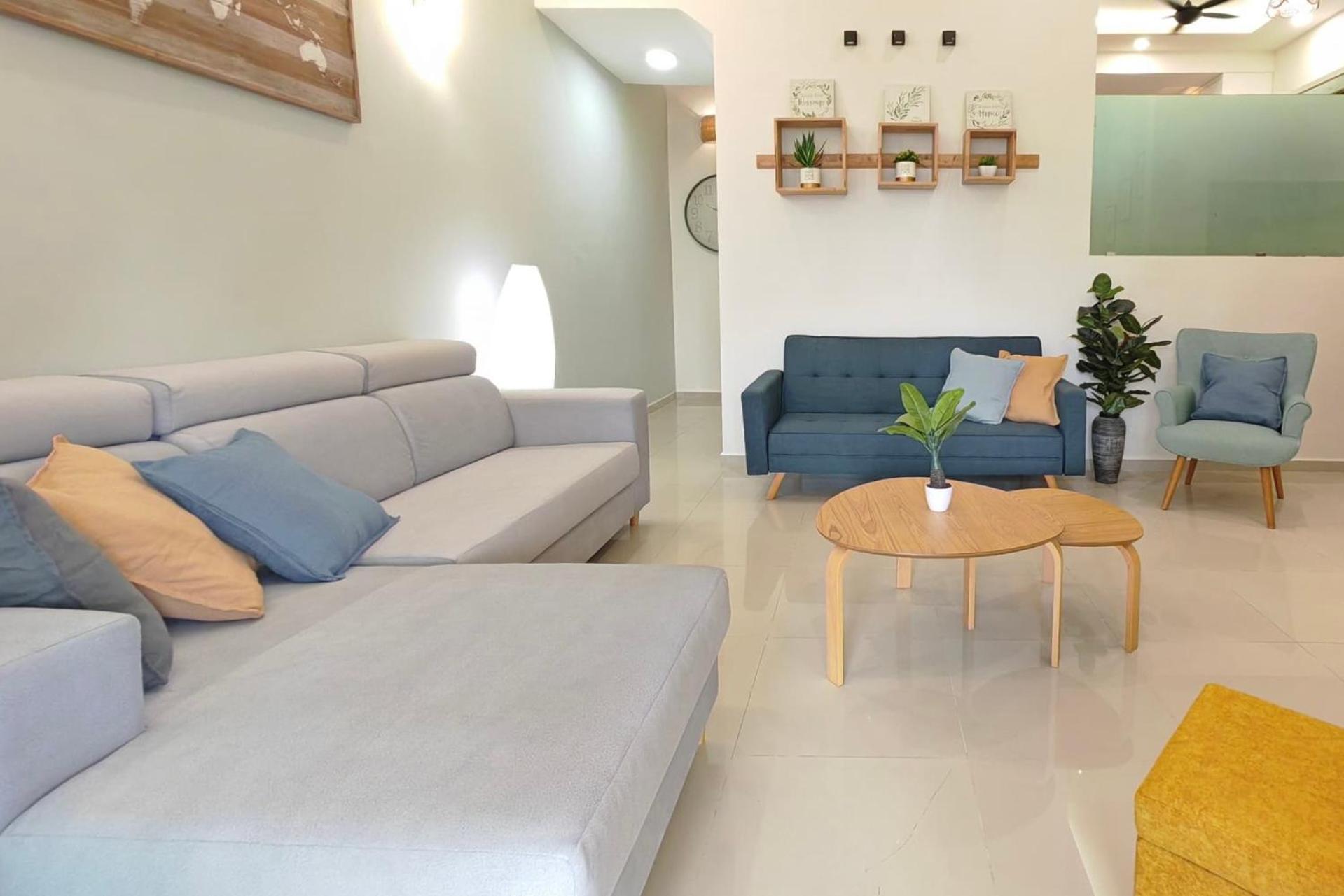 Ocean 19 Shamrock Villa Beachfront Big Group 4 Bedroom 5 Bathroom With Pool Tanjung Bungah  Luaran gambar