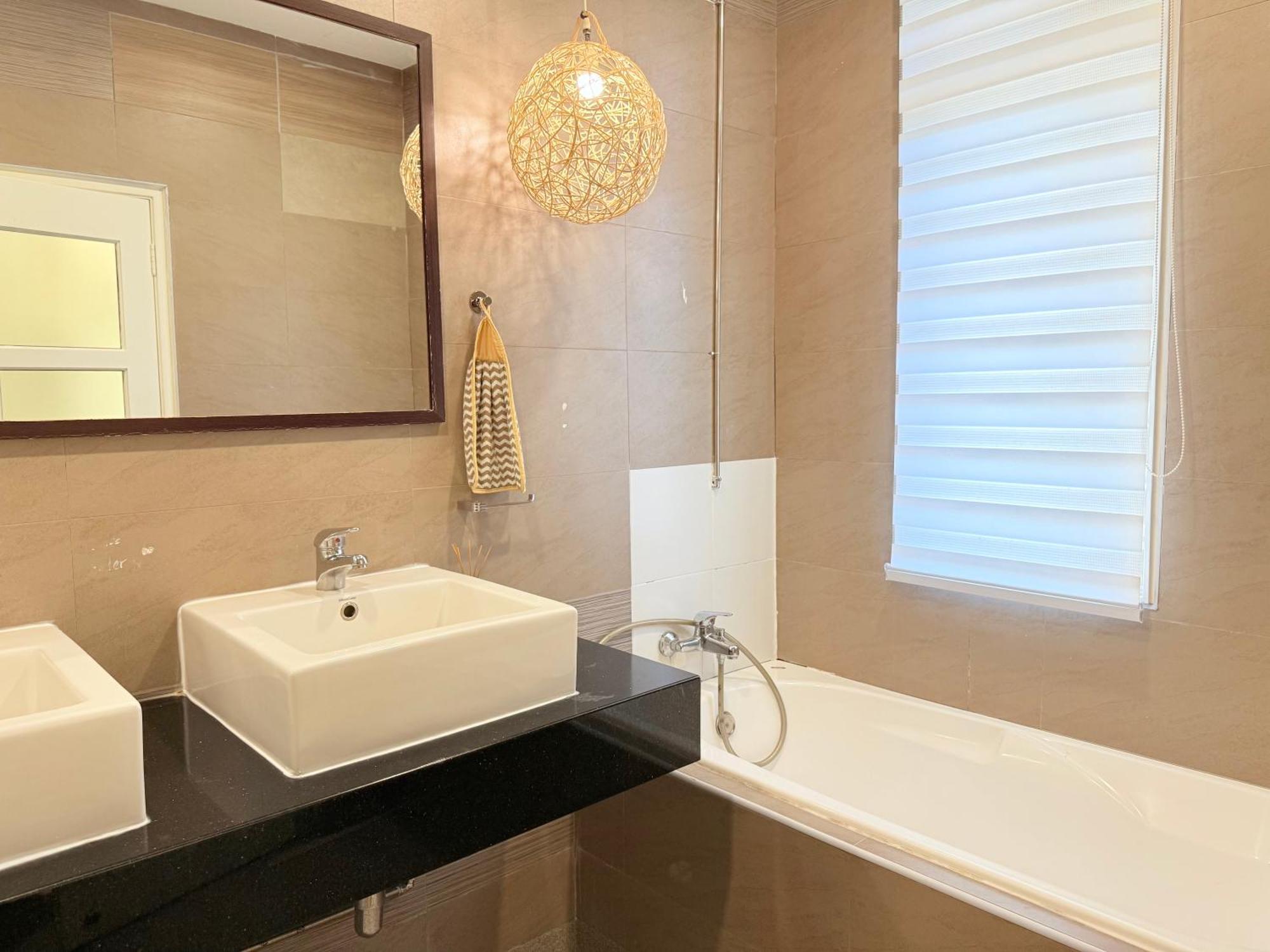 Ocean 19 Shamrock Villa Beachfront Big Group 4 Bedroom 5 Bathroom With Pool Tanjung Bungah  Luaran gambar