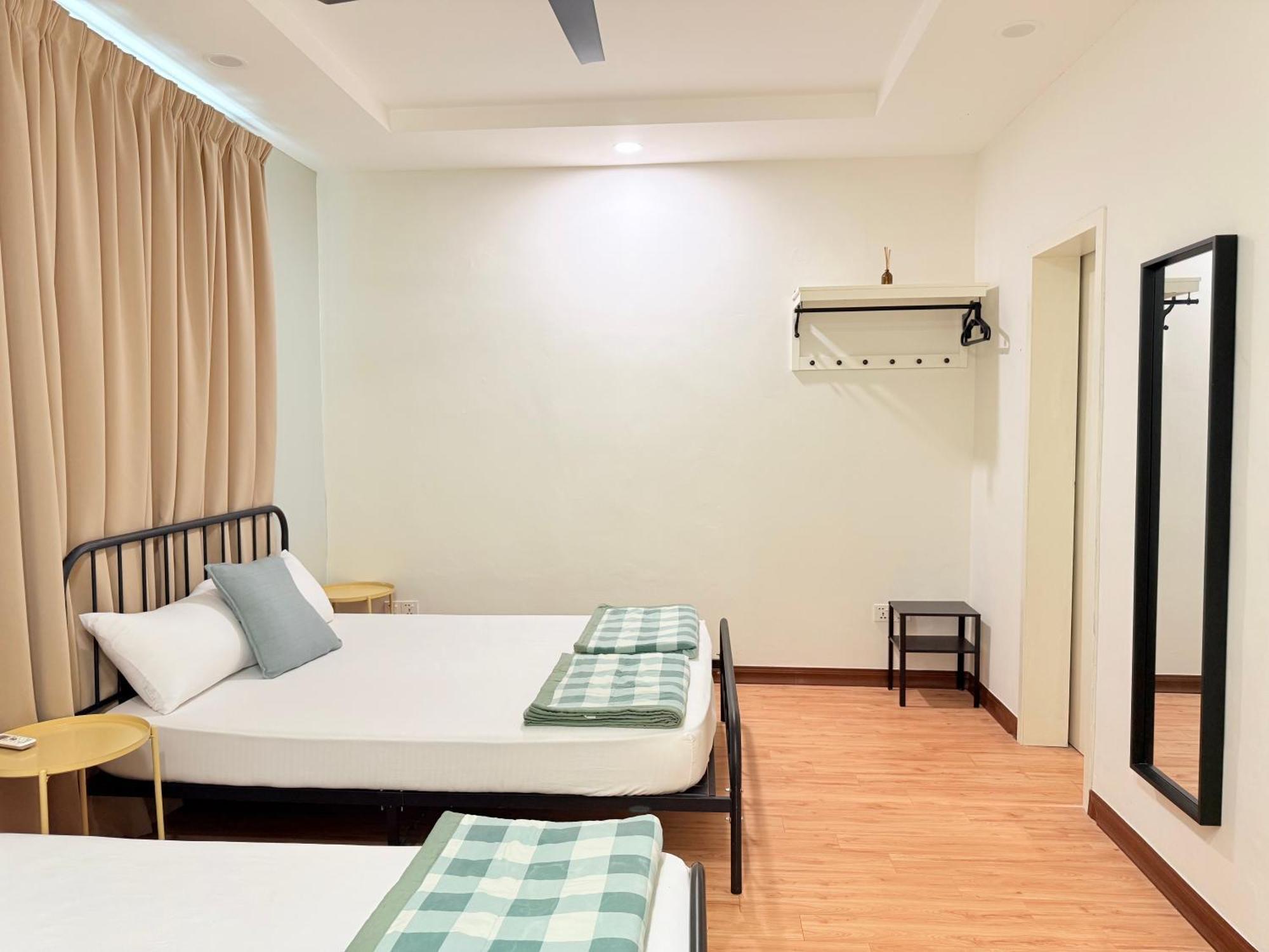 Ocean 19 Shamrock Villa Beachfront Big Group 4 Bedroom 5 Bathroom With Pool Tanjung Bungah  Luaran gambar